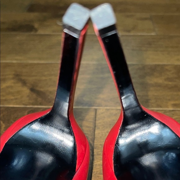 Saint Laurent Janis Red Pumps - Picture 14 of 14